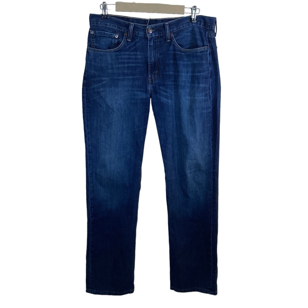Levi Strauss 514 Men’s Denim Distressed Straight Leg Jeans.  Size 34x32